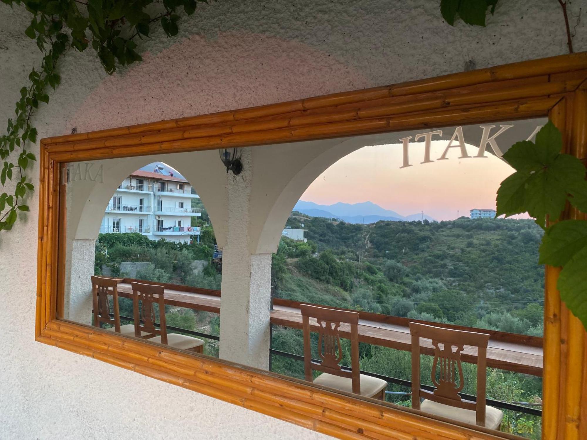 Itaka Summer Rooms Lukova מראה חיצוני תמונה