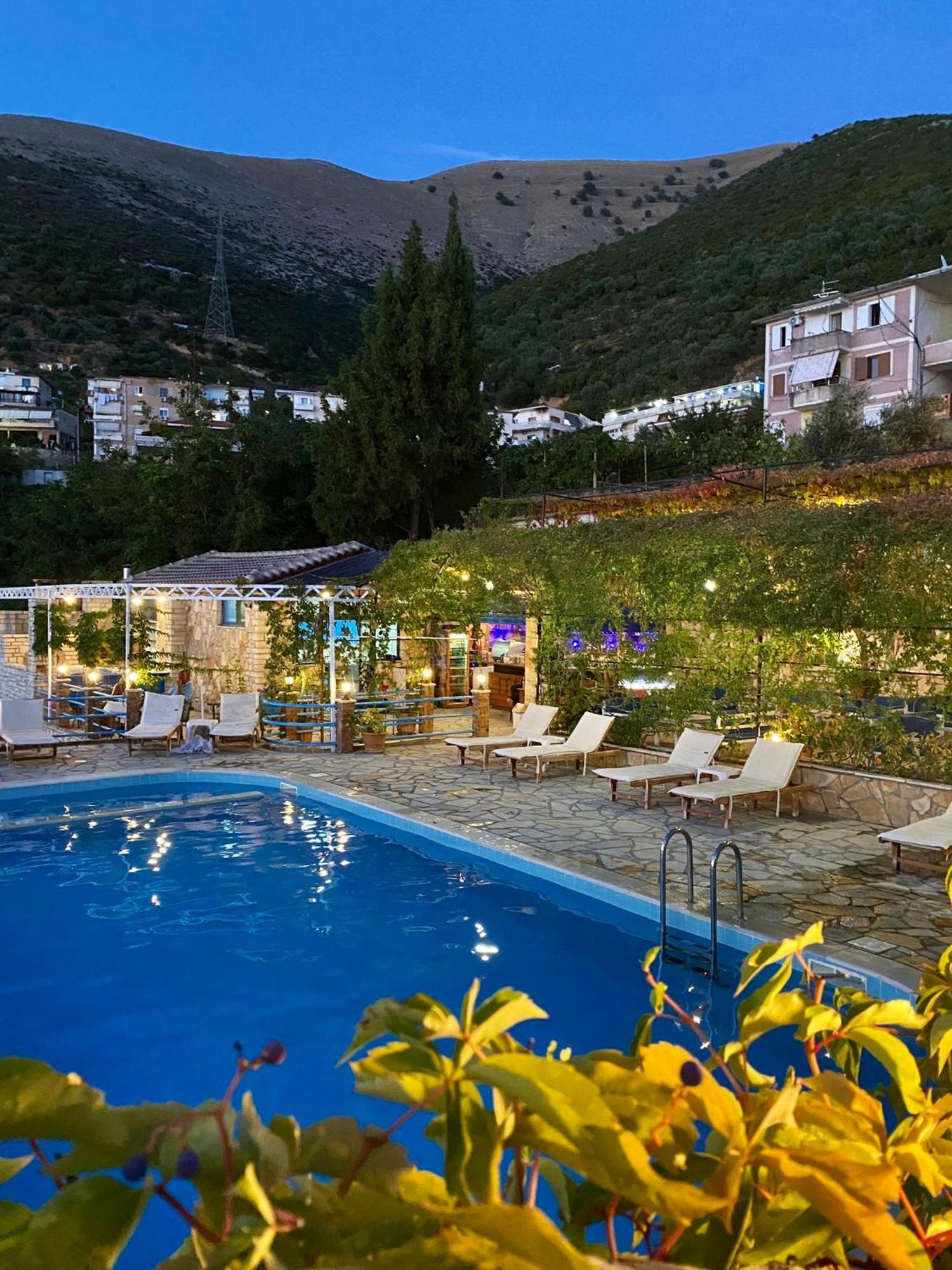 Itaka Summer Rooms Lukova מראה חיצוני תמונה